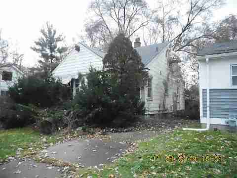 18600 Riverview (3)_m.jpg